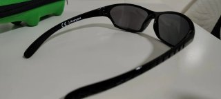 Gafas de sol Prenatal negras más funda infantil