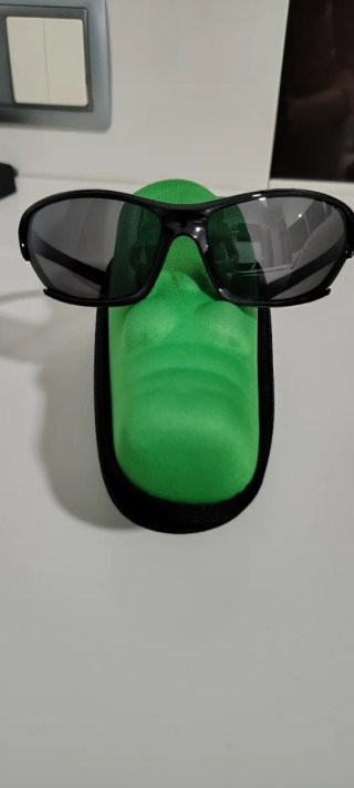 Gafas de sol Prenatal negras más funda infantil