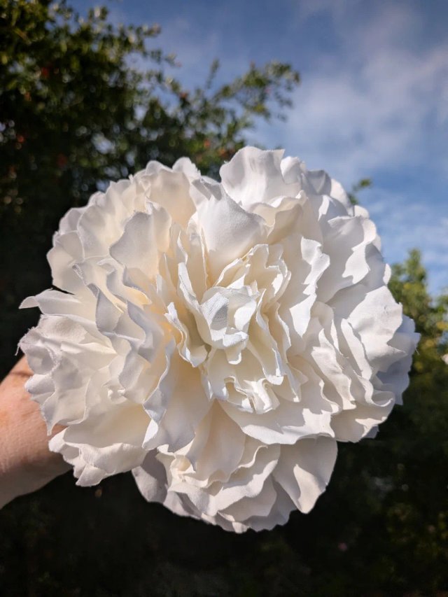 Flor flamenca beige grande para feria y romería