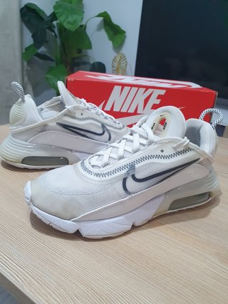 Nike Air Max 2090. - T37.5