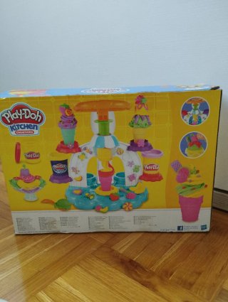 Play-Doh Kitchen Creations Heladería