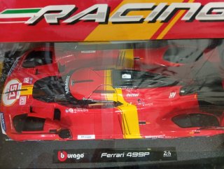 Coche a escala 1:18 Ferrari 499P Burago
