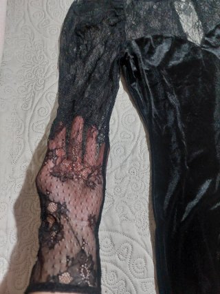 Vestido Mango Negro Terciopelo y Encaje