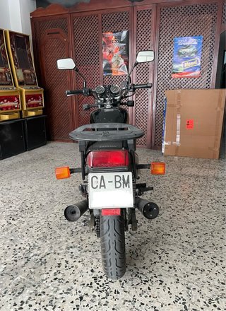 Honda CB250cc Negra