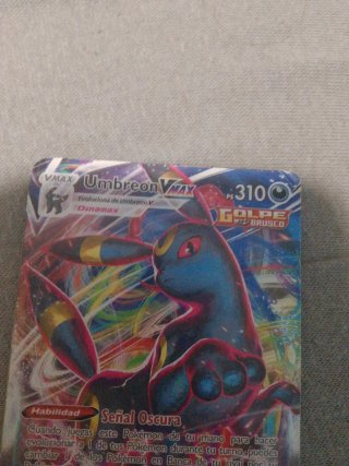 Carta Pokémon Umbreon VMAX 095/203