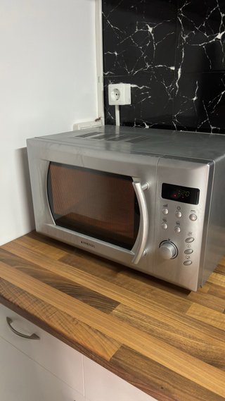 Microondas plateado