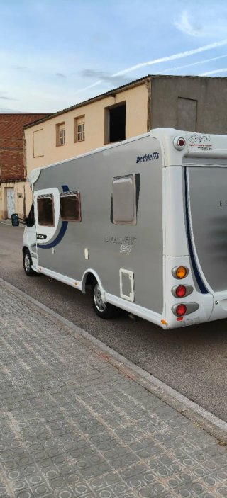 Autocaravana Dethleffs en perfecto estado, 2900cc