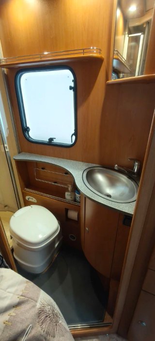 Autocaravana Dethleffs en perfecto estado, 2900cc