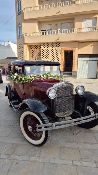 Alquiler de vehículo para bodas y celebraciones
