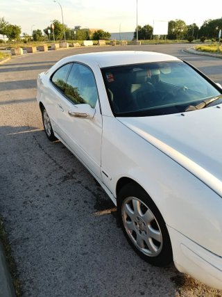 Mercedes-Benz  CLK 2000