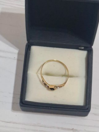 Anillo Oro 18k con piedra de Onís. T.8