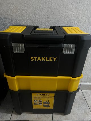 Carrito Stanley 3 compartimentos