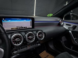Mercedes-Benz Clase CLA AMG NIGHT