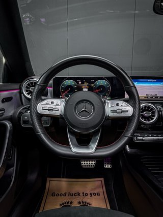 Mercedes-Benz Clase CLA AMG NIGHT
