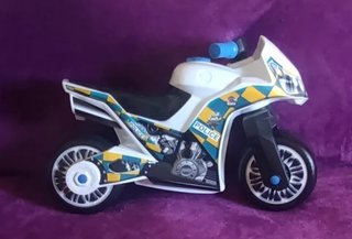 Moto correpasillos policía niños