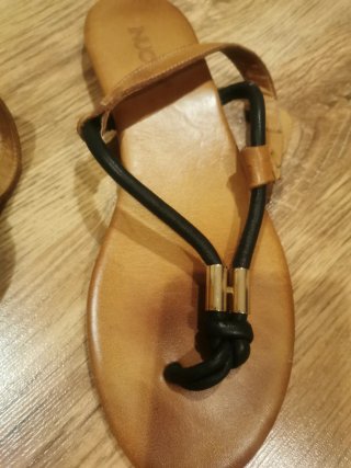 Sandalias de piel