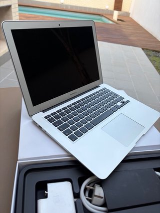 MacBook Air Plata