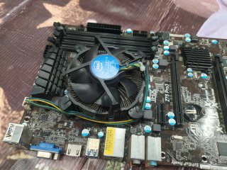 Placa base ASRock Z75 Pro3