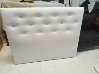 Cabecero Beige  y blanco en polipiel  1,50/1,20