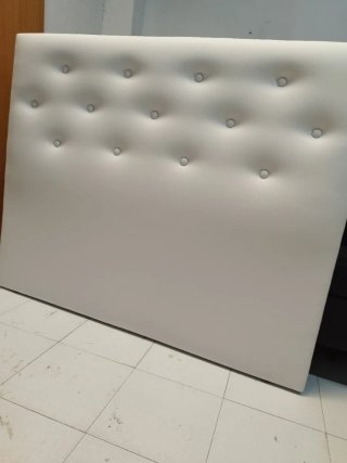 Cabecero Beige  y blanco en polipiel  1,50/1,20
