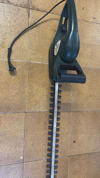 Corta setos+ motosierra+Soplador de hojas