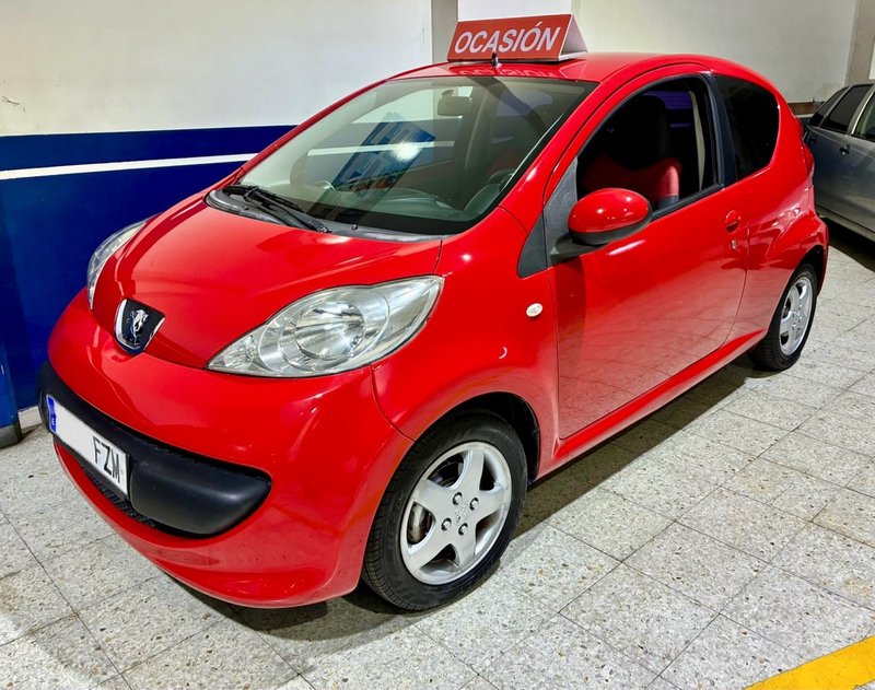 Peugeot 107.  1.4 HDI - foto 1