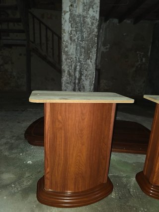 Mesa de comedor de madera elegante