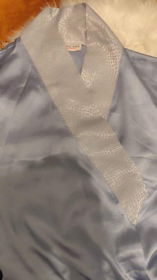 Conjunto bata y camisón satinado