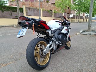Honda CBR 1000RR HRC Roja y Blanca