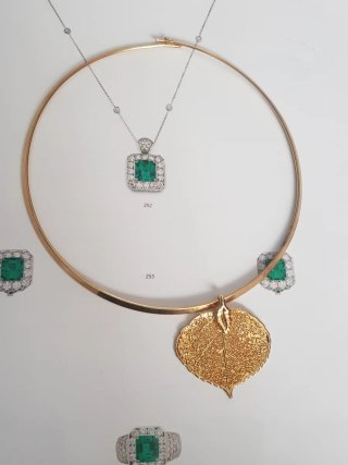 Collana vintage foglia placcata oro 24k
