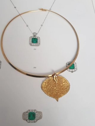 Collana vintage foglia placcata oro 24k