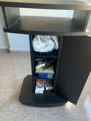 Mueble consola/TV con puerta inf., baldas y ruedas