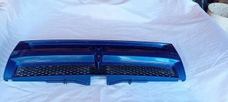 Rejilla Calandra Mitsubishi Montero IO Delantera