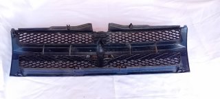 Rejilla Calandra Mitsubishi Montero IO Delantera