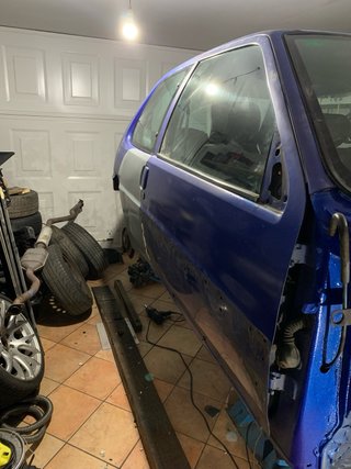Carrocería Citroen Saxo VTS NFZ 90cv PERFECTA