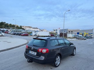 VOLKSWAGEN PASSAT 2.0 TDi DSG NACIONAL