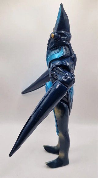 Action Figure Ultraman Kaiju Powered Alien Baltan