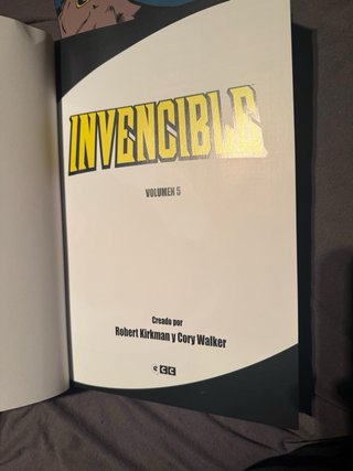 Cómic Invincible - Edición Coleccionista V5