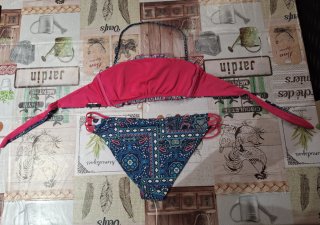 Costume a fascia Tezenis fantasia blu e fucsia
