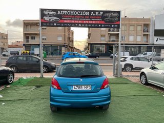 Peugeot 207 2011