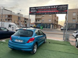 Peugeot 207 2011
