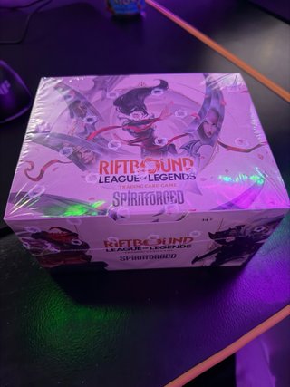 Caja Lol Riftbound spiritforged first wave