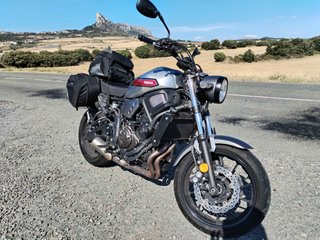 Yamaha XSR 700 Gris/Roja