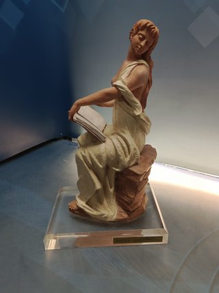 Escultura, Poesia de MIGUEL SENSERRICH