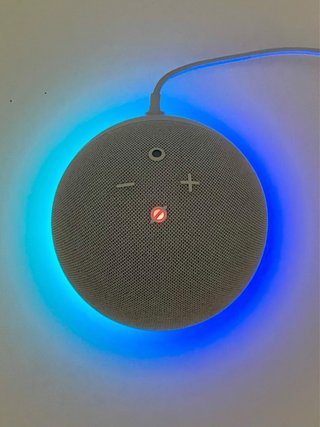 Amazon Echo Dot con Alexa