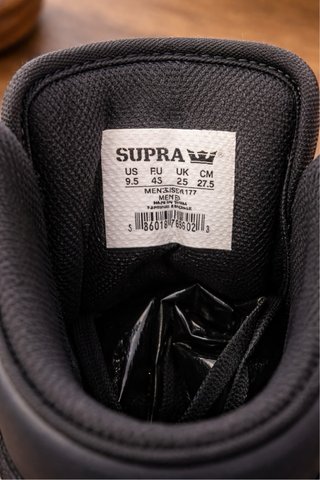 Zapatillas Supra Vaider Negras/Gris