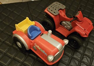 Pacchetto Giocattoli Musicali Coco Melon e Mini Quad