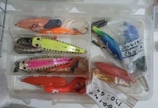 Lotes de pesca: señuelos, sabiki y más