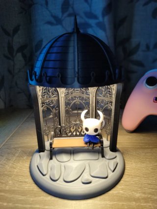Lámpara LED Hollow Knight