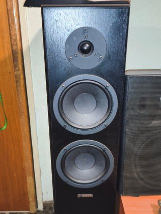 Altavoces Yamaha NS-F150 (2 unidades)